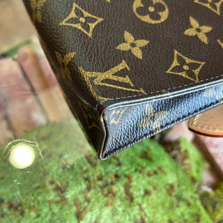 LOUIS VUITTON Toiletry 19 Brown Monogram Canvas Cosmetic Pouch