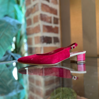 MANOLO Red Suede Heel SZ 38 (US 8)
