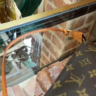 LOUIS VUITTON Pochette Accessories Vintage Brown Monogram Canvas Shoulder Bag