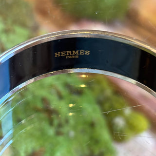 HERMES Purple/Blue Rubans Du Cheval Printed Enamel Wide Bangle Bracelet 70