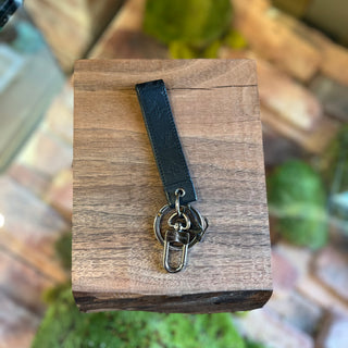 LOUIS VUITTON LV Shadow Dragonne Black Leather Key Holder