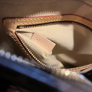 LOUIS VUITTON Looping MM Monogram Canvas Vintage Shoulder Bag