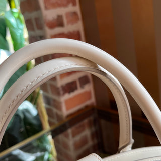LOUIS VUITTON Pont Neuf White Epi Leather Satchel Bag