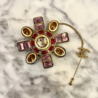 CHANEL Vintage Gripoix Brooch with CC Pin