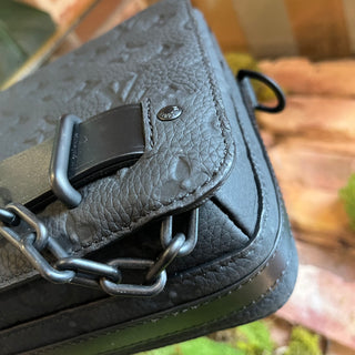 LOUIS VUITTON Steamer Black Taurillon Monogram Messenger