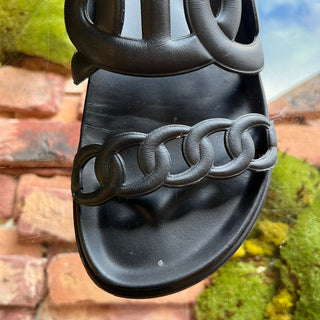 HERMES Noir Extra Sandal SZ 39 (US 9)