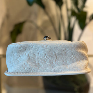 LOUIS VUITTON Diane Creme Shoulder Bag