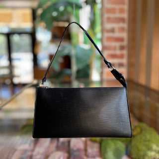 LOUIS VUITTON Pochette Accessories 24 Black Epi Leather Shoulder Bag