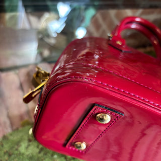 LOUIS VUITTON Red Alma Vernis BB
