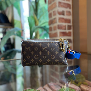 LOUIS VUITTON x NBA Hero Monogram Canvas Cloakroom Dopp Kit Toiletry Bag