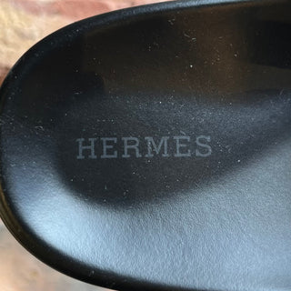 HERMES Noir Extra Sandal SZ 39 (US 9)