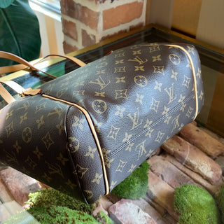 LOUIS VUITTON Totally MM Brown Monogram Canvas Tote