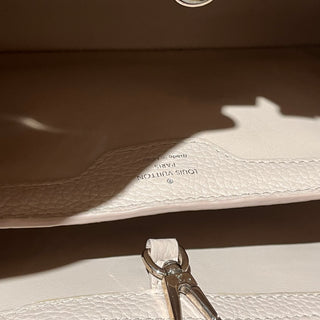 LOUIS VUITTON Capucines Taurillon Leather Top Handle Bag