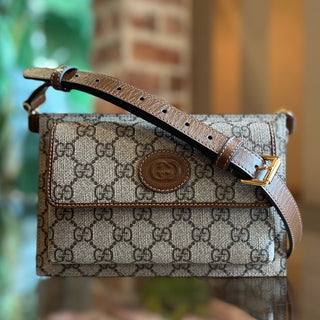 GUCCI Beige GG Supreme Monogram Canvas Interlocking G Belt Bag