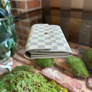 LOUIS VUITTON Damier Azur Sarah Wallet
