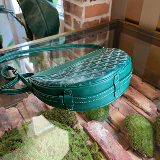 GOYARD Hirondelle Half Moon Green Goyardine Canvas Chevroches Calfskin Crossbody