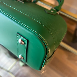 LOUIS VUITTON Epi Alma BB