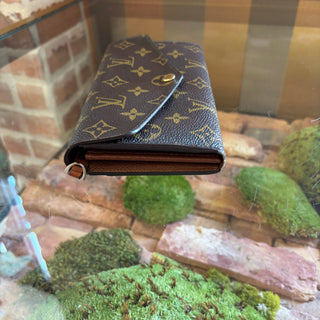 LOUIS VUITTON Monogram Pattern Sarah Wallet