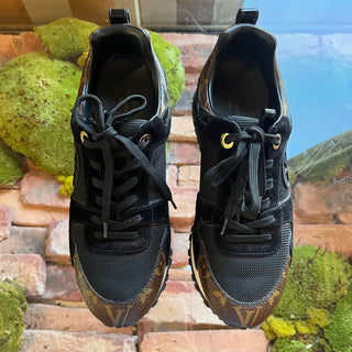 LOUIS VUITTON Run Away Monogram Coated Canvas Sneakers SZ 37 (US 7)