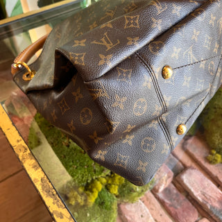 LOUIS VUITTON Artsy Brown Monogram Canvas Hobo Bag
