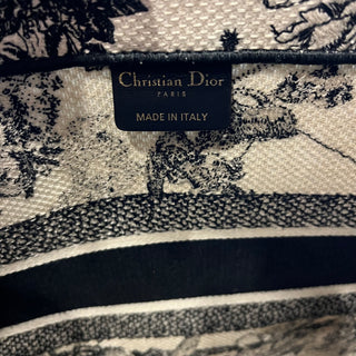 DIOR Book Tote White Black Dior Zodiac Embroidery Tote