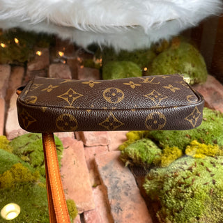LOUIS VUITTON Mini Pochette Accessories Monogram Canvas Wristlet