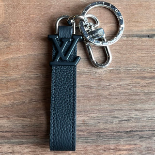 LOUIS VUITTON Wristlet Strap Aerogram Leather Key Holder