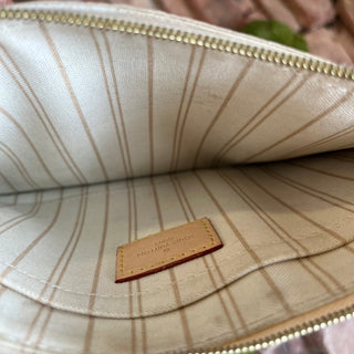 LOUIS VUITTON Neverfull Pochette Damier Azur Canvas Pouch