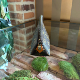 LOUIS VUITTON Monogram Cosmetic Pouch