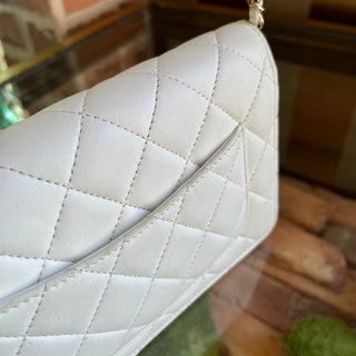 CHANEL Pearl Crush White Calfskin Wallet on Chain Crossbody Bag