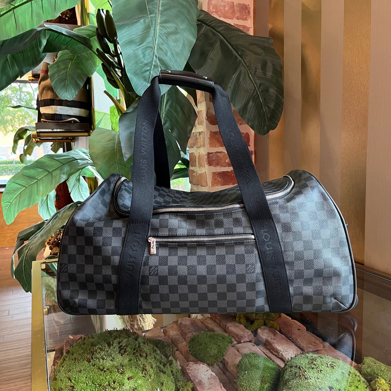 Louis Vuitton Avenue Slingbag NM Damier Infini in Cowhide Leather with  Black/Silver-tone - US