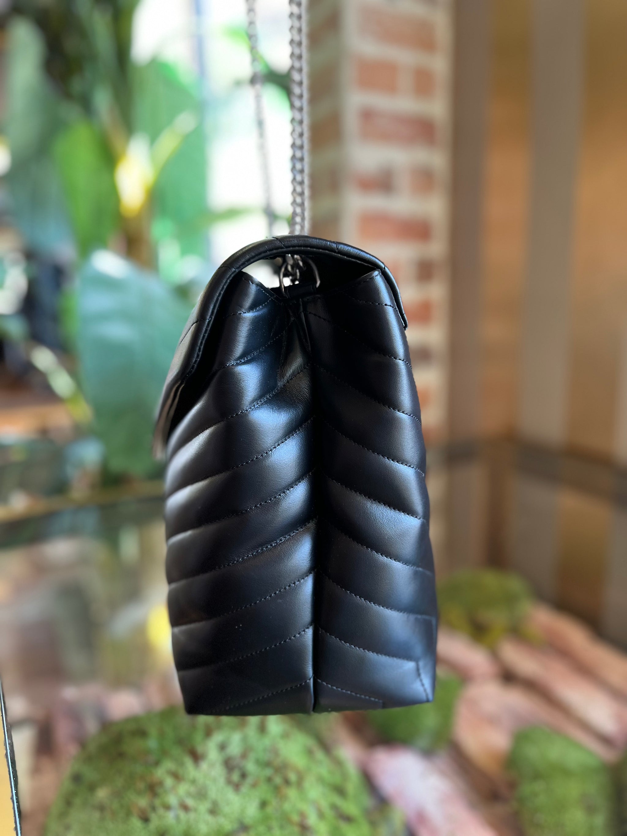 Saint Laurent Monogram Chevron-quilted Leather Cross-body Bag in Black
