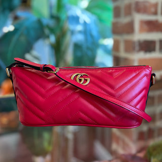 GUCCI Sling Red Calfskin Matelasse Chevron GG Marmont Shoulder Bag Rosso