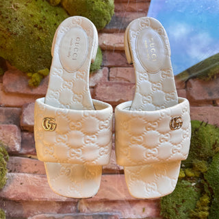 GUCCI White Leather Embossed Guccissima Slides SZ 38 (US 8)