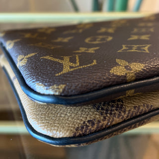 LOUIS VUITTON Monogram Giant Reverse Double Zip Pochette