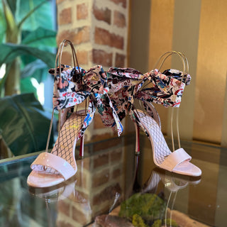 LOUBOUTIN Fetish Du Desert Pink Patent Leather Ankle Tie Heels SZ 37 (US 7)