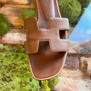 HERMES Brown Oran Sandals SZ 38 (US 8)