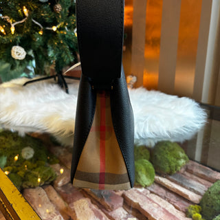 BURBERRY Soft grain check small helmsley