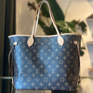 LOUIS VUITTON Monogram Neverfull MM