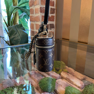 LOUIS VUITTON Vanity Chain Pouch Reverse Monogram Canvas Top Handle Bag