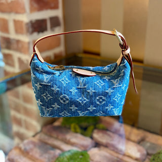 LOUIS VUITTON Denim Monogram Hills Pochette