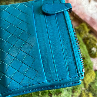 BOTTEGA VENETA Teal Intrecciato Woven Leather Card Case