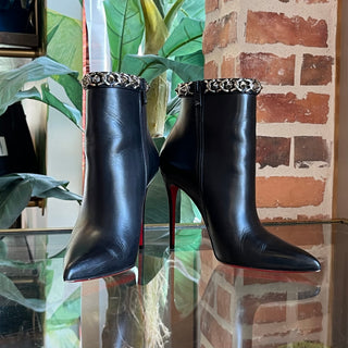 CHRISTIAN LOUBOUTIN Black Leather Spike Chain Pointed-Toe Ankle Booties SZ36.5(6.5US)