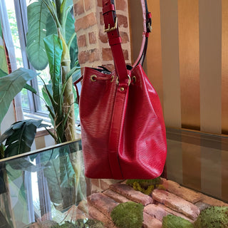 LOUIS VUITTON Noe Red Epi Leather Vintage Bucket Bag