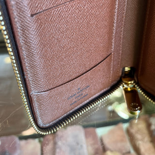 LOUIS VUITTON Compact Zippy Brown Monogram Canvas Wallet