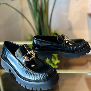 FERRAGAMO Ingrid Loafers  8 1/2