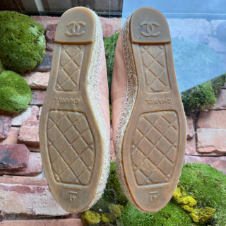 CHANEL CC Nude Lambskin Espadrilles SZ 41 (US 11)