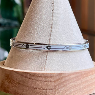 HERMES Fantaisie d'Etriers White Enamel Bangle