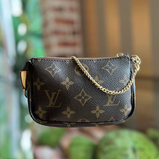 LOUIS VUITTON Pochette Accessories Mini Brown Monogram Canvas Pouch