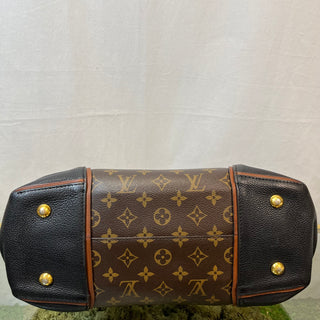 LOUIS VUITTON "The W" Shoulder Bag